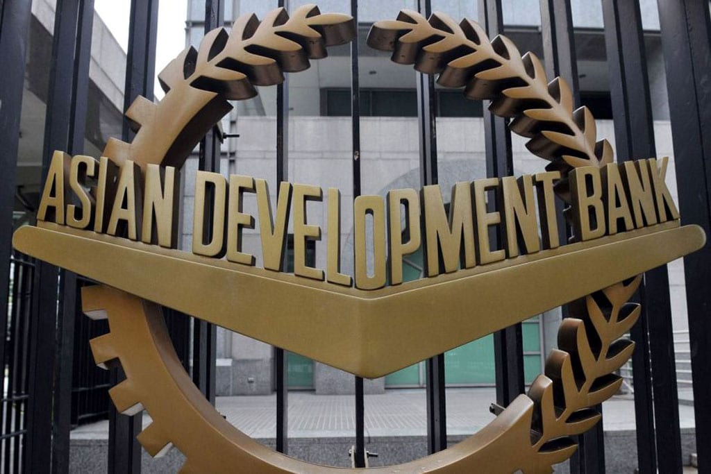 Pakistan’s economy is expected to continue recovering in FY2022. Source: ADB.
