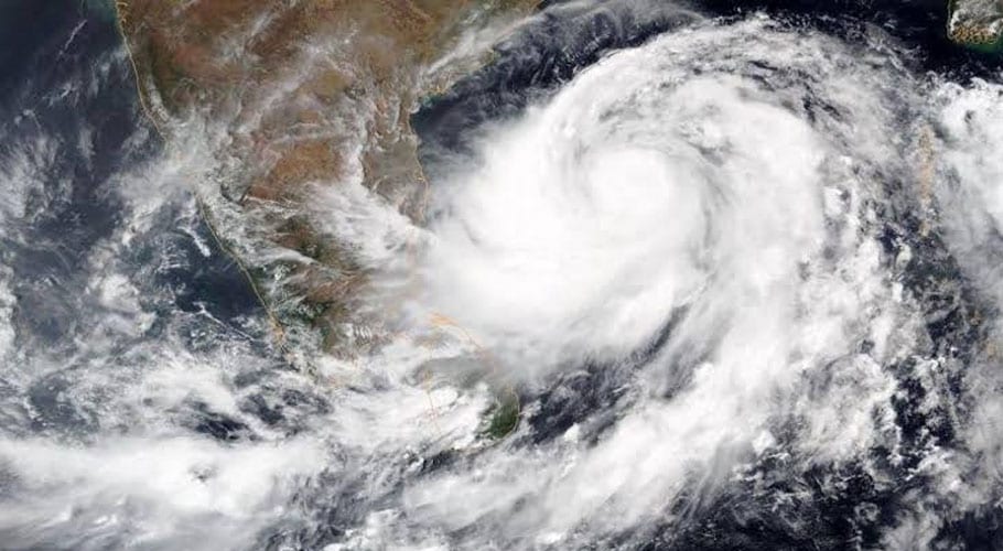 Met Office raises alarm as cyclone 'Tej' looms over Karachi, Gwadar