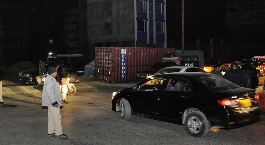 Bus-Car collision claims two lives in Karachi