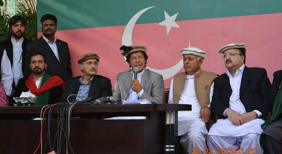 I will not leave Kashmiris alone, will fight for them: PM