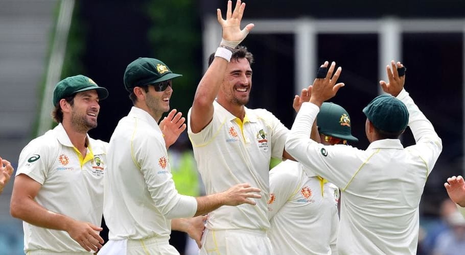 Australia edge closer to victory against Pakistan