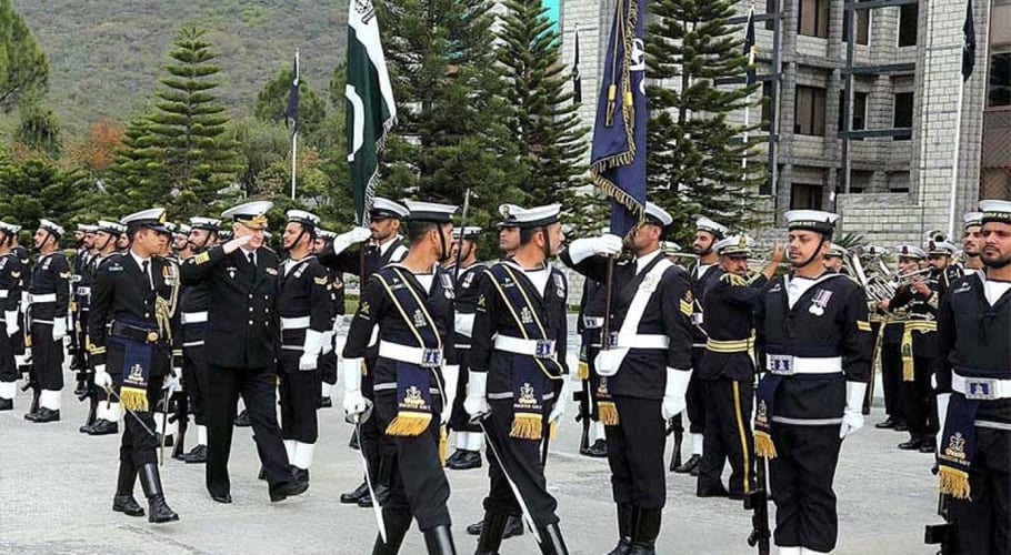 Pak Naval Chief meets Russian counterpart to enhance cooperation