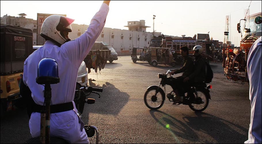 Police start breathalyzer tests to catch drunk drivers in Pakistan