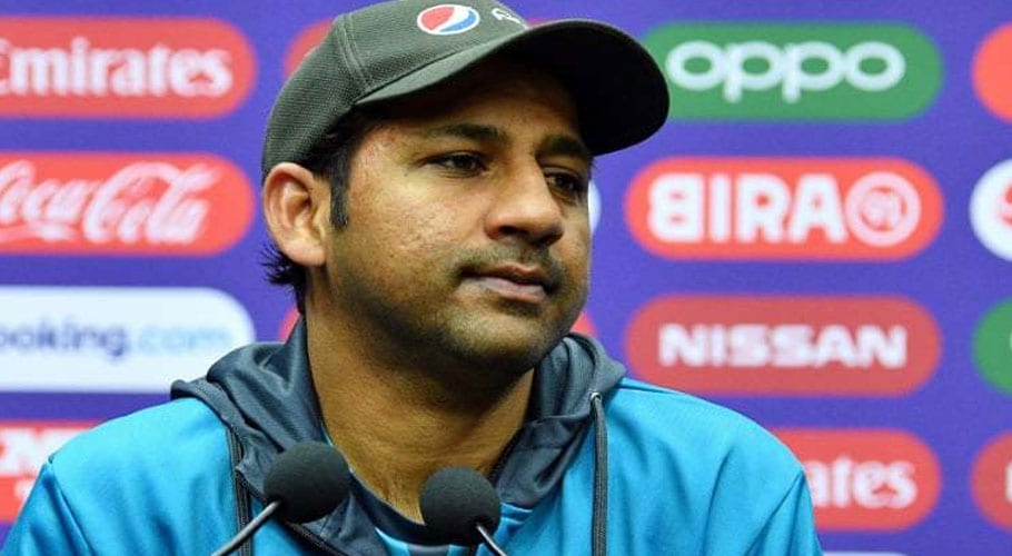 Sarfraz Ahmed advises young players to avoid social media