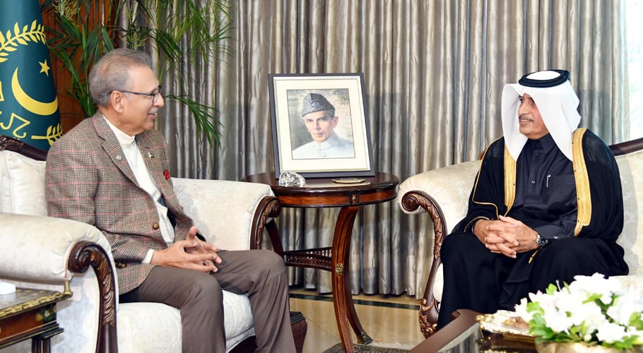 Outgoing Qatar Ambassador to Pakistan calls on President Alvi