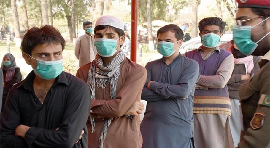 Commissioner Karachi makes face masks mandatory before going out