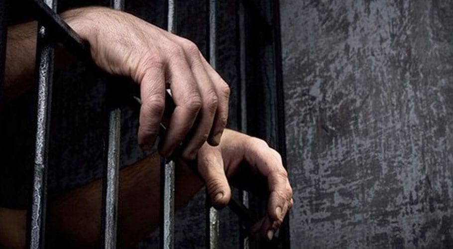 ACE arrest Patwari for taking bribe in Sargodha