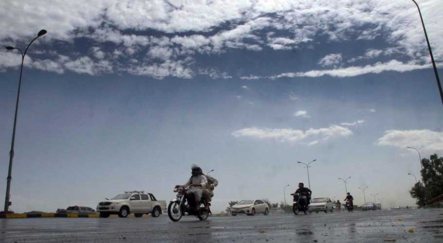 Third monsoon spell: Two die of electrocution in Karachi