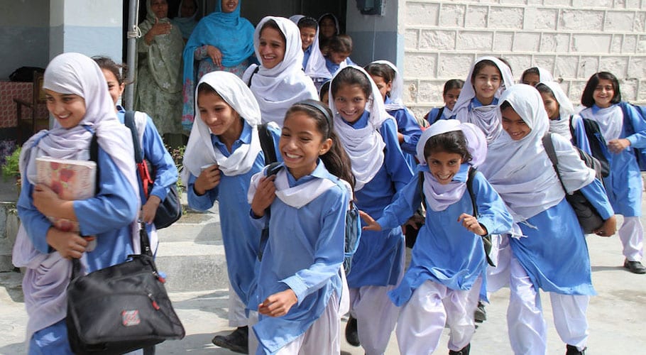 NCOC will conduct wide-scale coronavirus tests before considering the closure of in educational institutes. Source: FILE/Online.