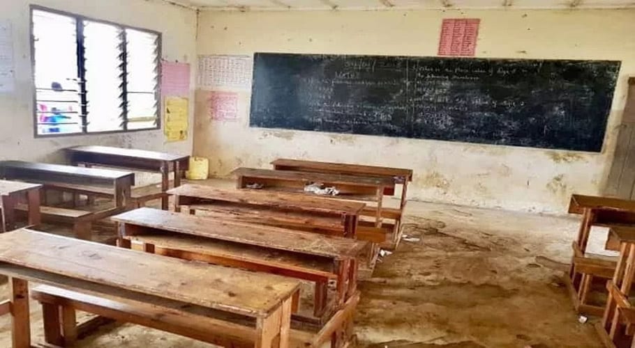 Sindh govt sets tough building rules for private school in Karachi  