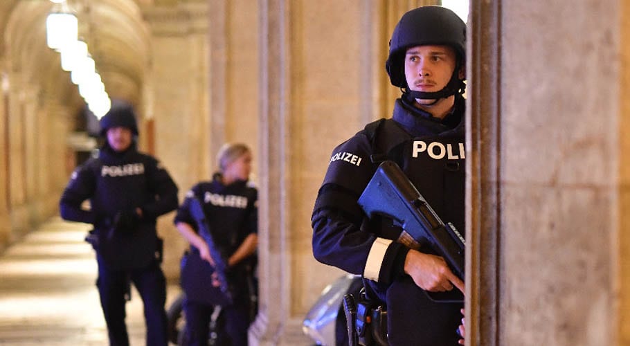 Gunman on the run after Vienna 'terror attack' leaves two dead