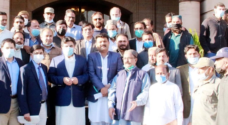 News regarding opening of shops till 8pm from today are baseless: Nasir Shah
