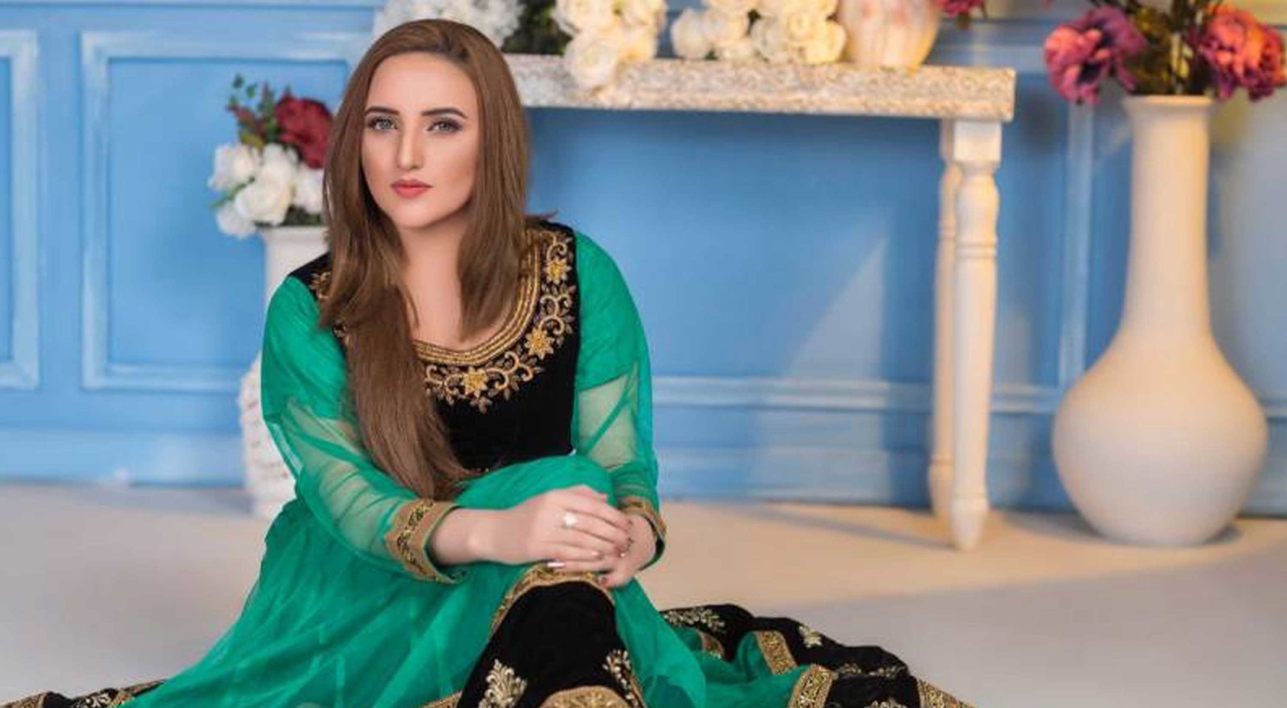 The controversial star posted a now-deleted picture on her official Instagram