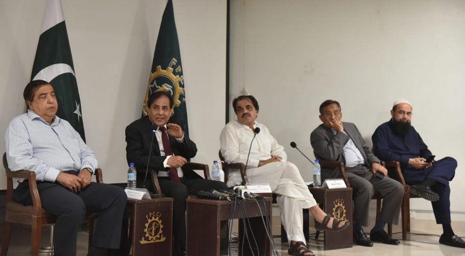 President FPCCI Mian Nasser Hyatt Maggo addressing the post-budget press conference in Karachi. Source: FPCCI/MM News