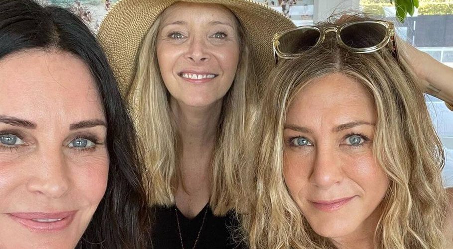 Famous US sitcom 'Friends' costars reunited once again to US Independence Day together.