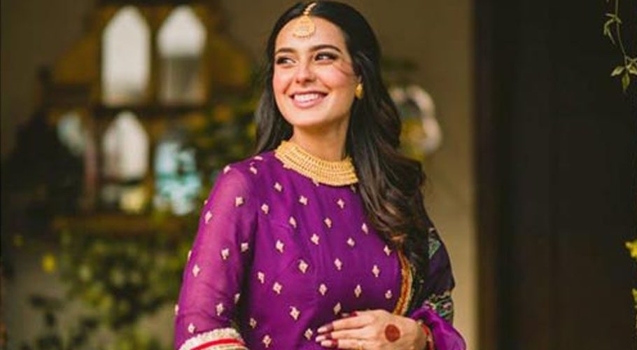Iqra Aziz is expecting her first child with husband Yasir Hussain.