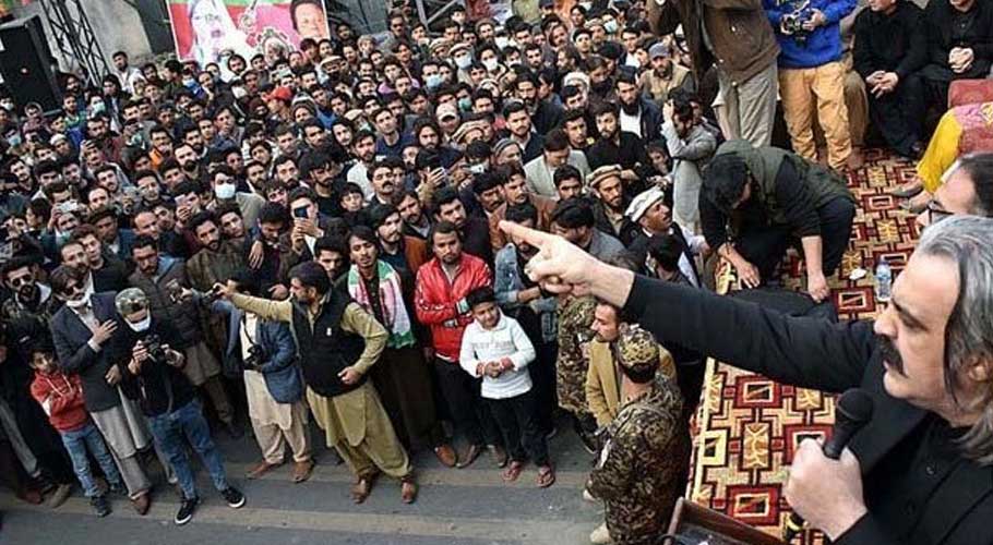 The federal minister's guards resorted to aerial firing