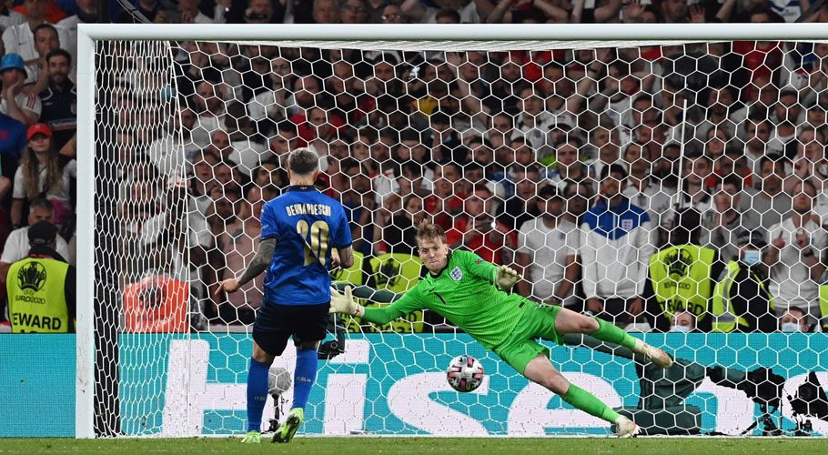 Italy's Federico Bernardeschi scores a penalty during a penalty shootout. Source: Reuters
