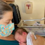 Breastfeeding has many advantages for mother and child and does not need to be discontinued during COVID-19 infection