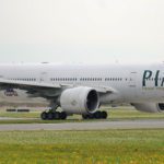 PIA chief Arshad Malik welcomed the crew on the PIA flight and congratulated the passengers (Photo: Facebook)