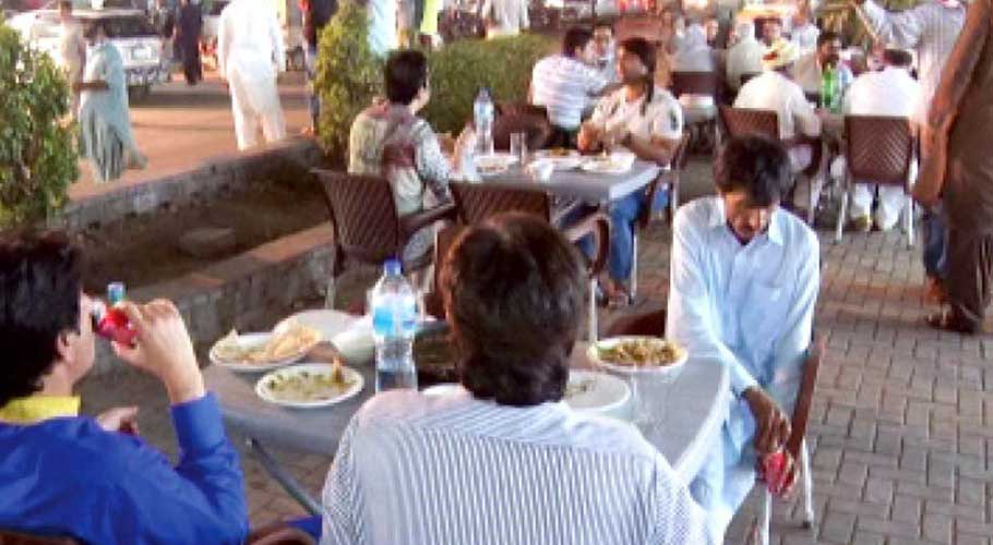 Provincial govt makes vaccination certificate mandatory for travel via train