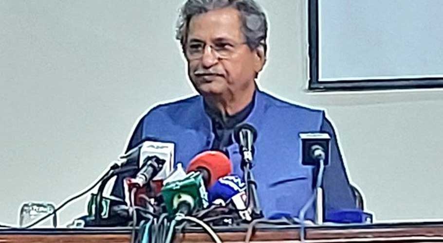 Shafqat Mahmood addresses a news conference in Islamabad. (Source: Express)