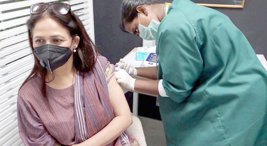 It has been decided to tighten the noose around those who have not been vaccinated (Photo Online)