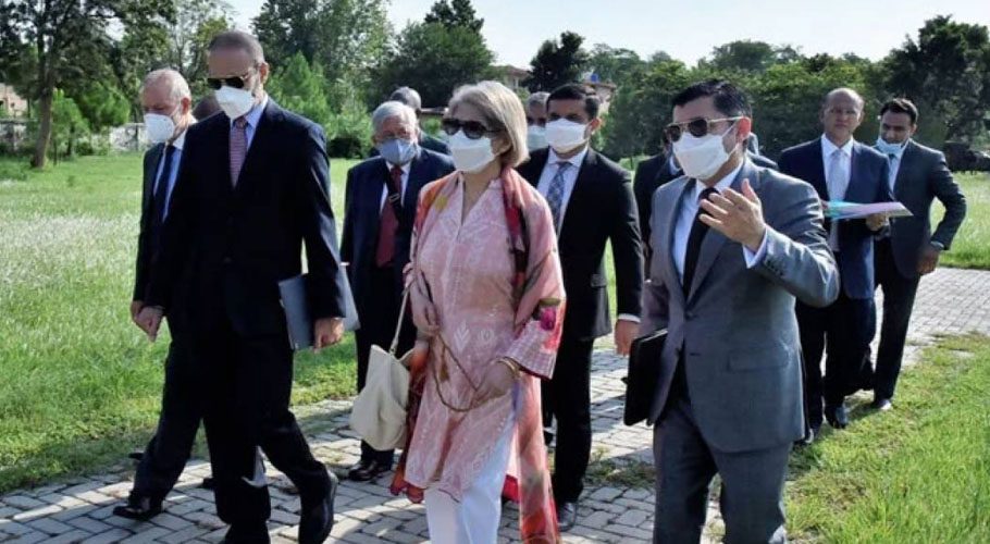 The Independent Permanent Human Rights Commission (IPHRC) of the Organization of Islamic Cooperation (OIC) visit the LoC. Source: APP/Radio Pakistan.