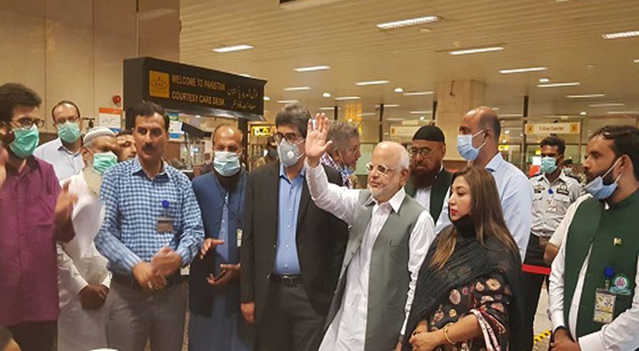 A flight brought 28 released prisoners from Damam. Source: Twitter. 