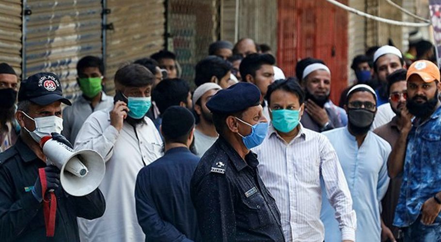 In the last 24 hours, the nationwide Corona test result was 4.04 percent. (Photo: Express Tribune)