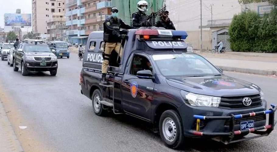 District S police rushed the injured dacoit to hospital for treatment. (Photo: Geo TV)