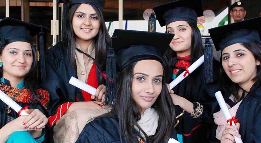 Repeated promotions can actually ruin students' futures, with devastating effects. (Photo ProPakistani)