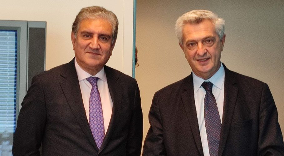 The foreign minister held a meeting with UNHCR Filippo Grandi. Source: MOFA/Twitter.