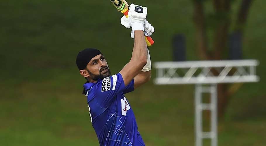 Malik achieves the feat during his 411th T20 inning. (Source: Online)