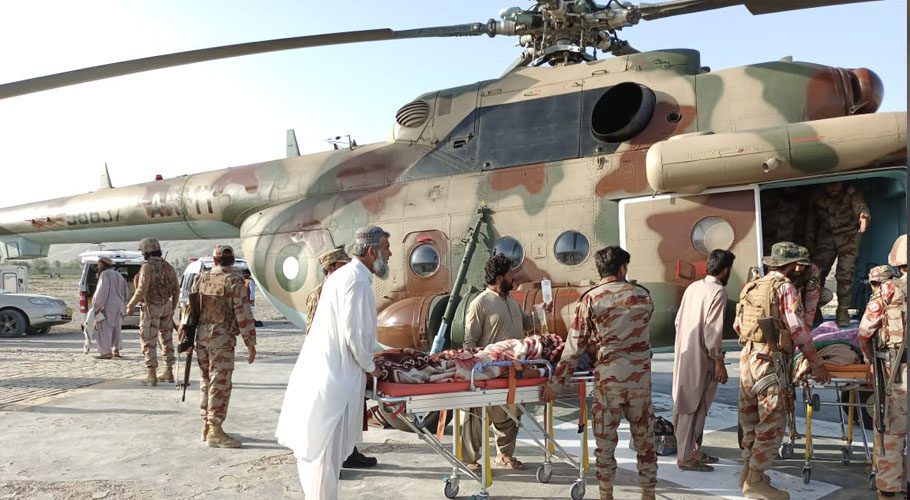 Pakistan Army have reached the remote mountainous of Harnai. Source: PDMA/ Twitter.