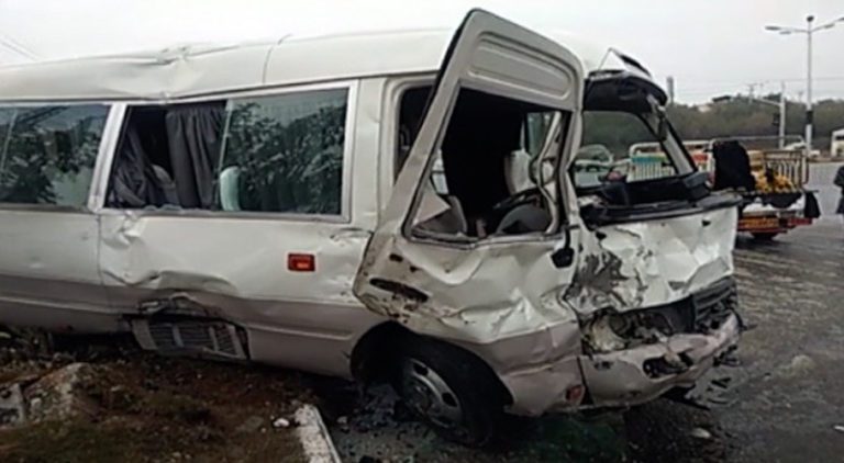 A bus collided with a coaster near the Landhi Jail. Source: Twitter.