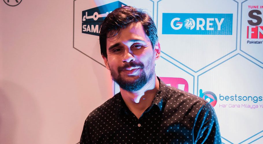 Tabish Ahmed Hashmi is a Famous Canadian Pakistani Standup Comedian (Soul.pk)