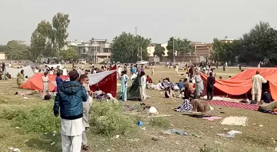 Protesters to continue sit in till release of party chief Saad Rizvi. (Source: Dawn)
