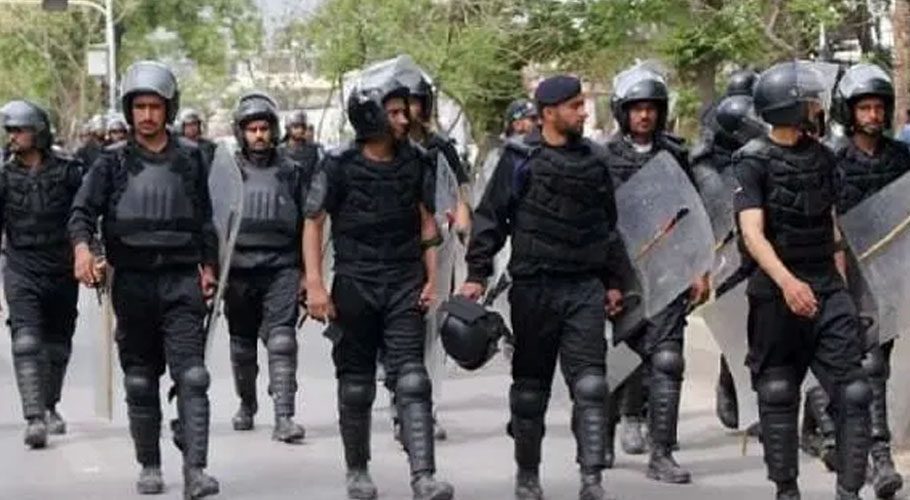 The anti-riot force comprising of 500 personnel. Source: Dawn.
