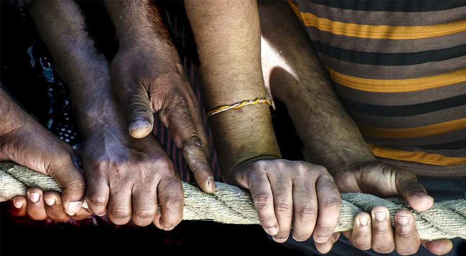 People of different nationalities and religions live around the world, but all believe in unity. (Photo: Fair Planet)