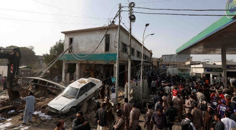 A man who was injured in the blast died while undergoing treatment. His body has been shifted to Rajanpur. (Photo: Dawn)