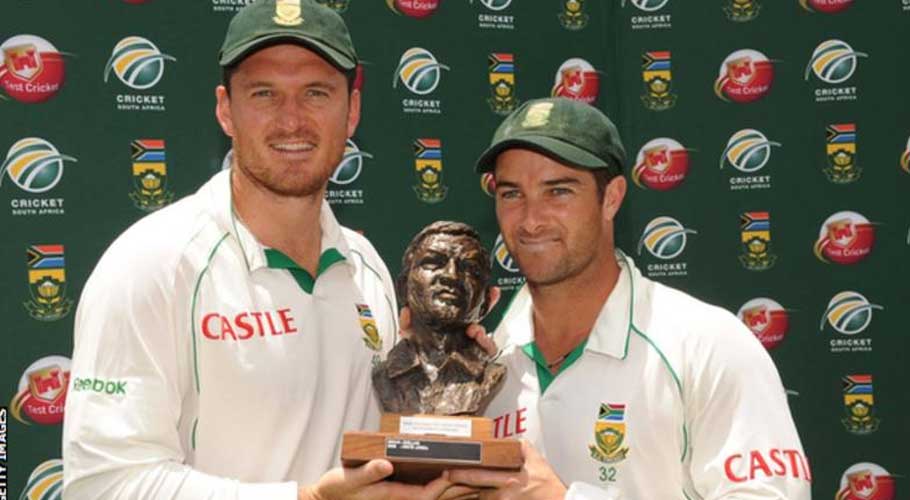 Graeme Smith (left) and Mark Boucher are former South Africa team-mates