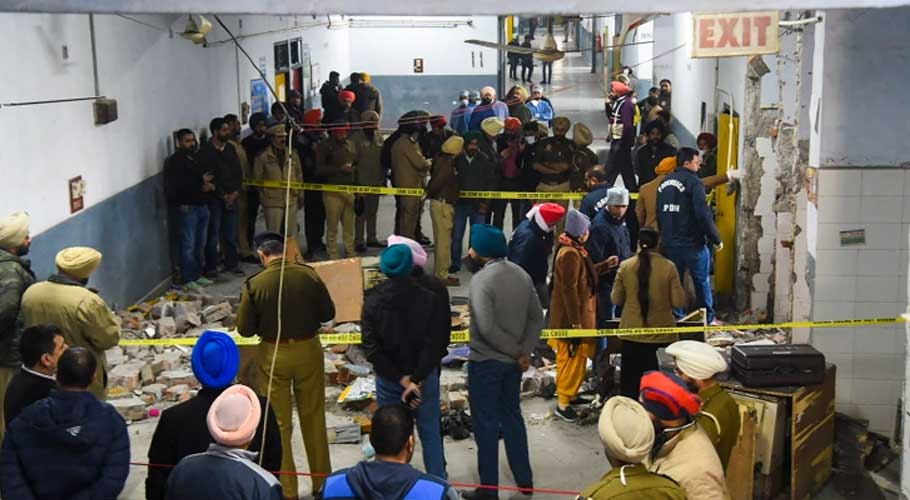 Investigation launched after explosion hits a judicial complex. (Source: AFP)