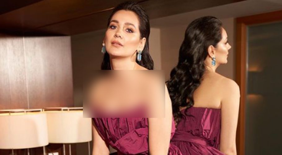 Gulsim Ali appears in a maroon topless lace dress (Photo Instagram)
