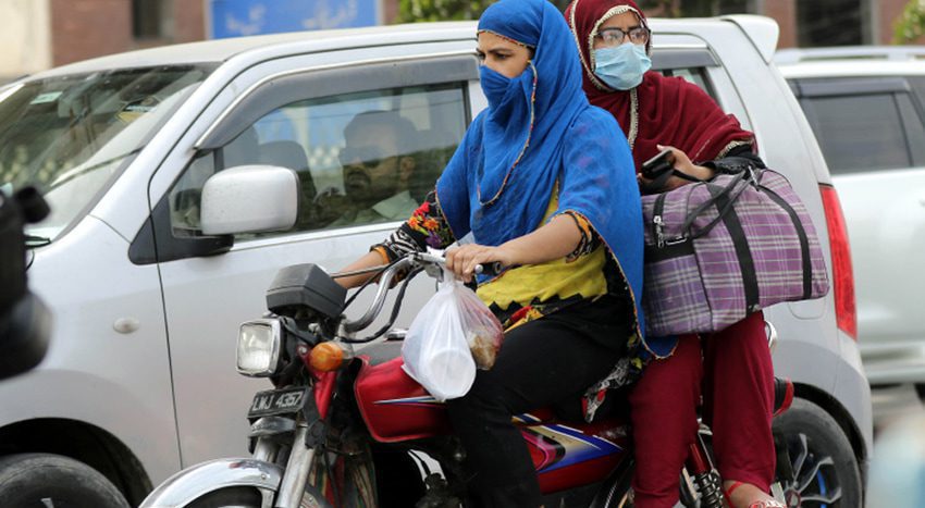 During the last 24 hours, the corona positive case rate in the country was 4.70%. (Photo: Al Jazeera)