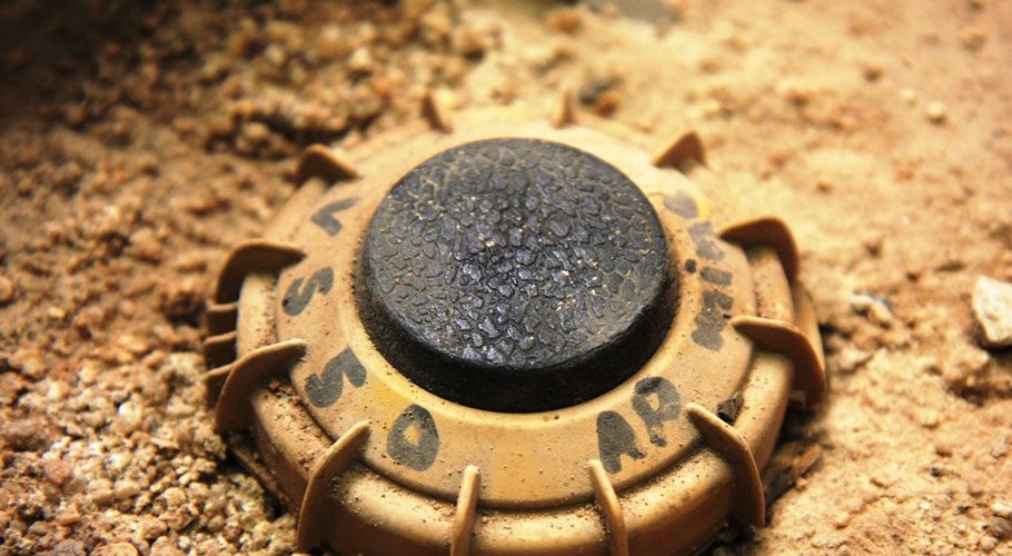 Victims were passing by the area when their vehicle drove over a landmine. (Online)