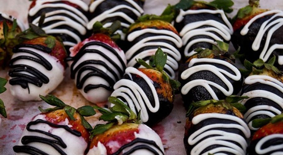 the three-day Karachi ‘Eat’ food festival 2022' (Dawn)