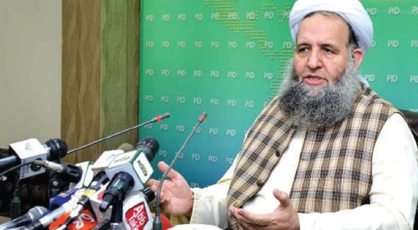 Pir Noor-ul-Haq Qadri wrote a letter to Prime Minister Imran Khan against March 8. (Photo: PID)