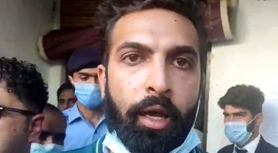 Main accused pleads to present evidence before court in his defence