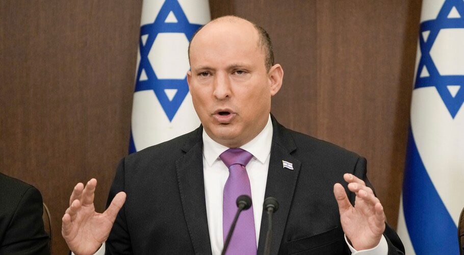 Israel sees Iran nuclear deal 'shortly,' warns it will be weak